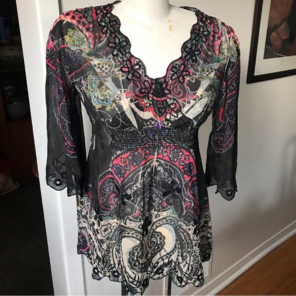 Beautiful Mushbaby Sienna Rose Flowy Sheer Top - Size M